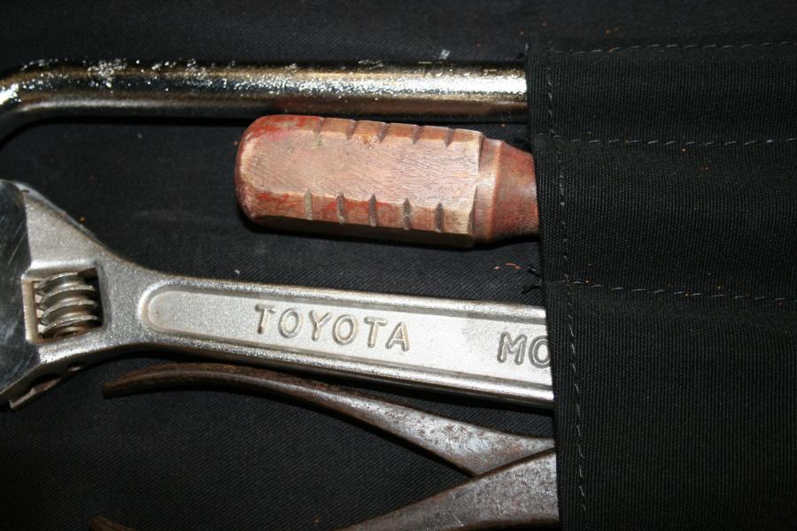  Toyota Land Cruiser 1970 года  (фото 14 из 25)